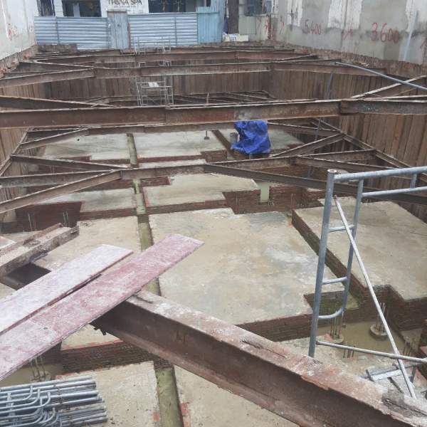 Cừ vây chống sạc lở cho công trình lân cận
